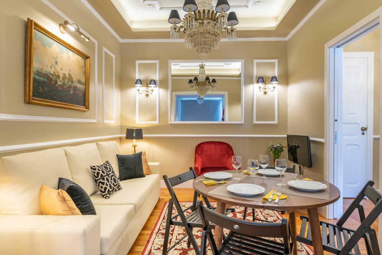 Style And Comfort In Downtown Lisbon Bagian luar foto